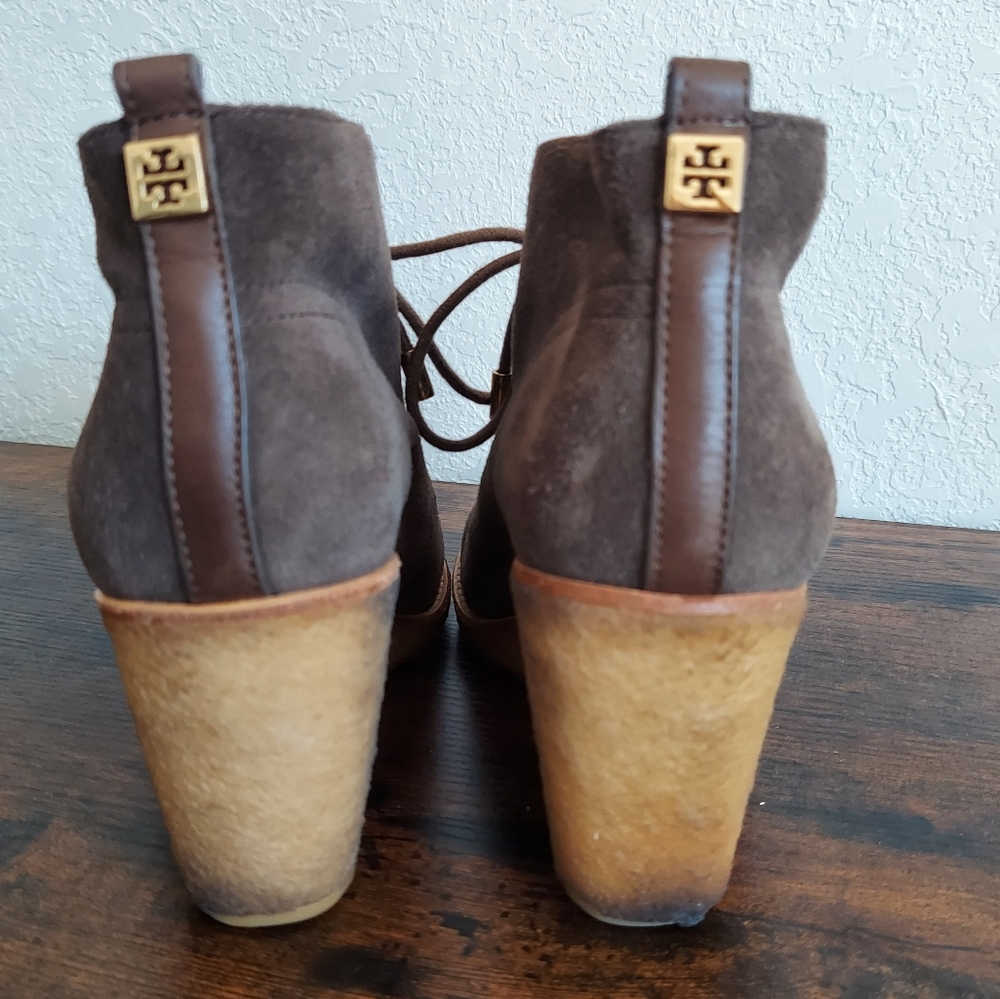 Tory Burch Brown Suede Vicki Wedge Booties Size 9 - Picture 3 of 12
